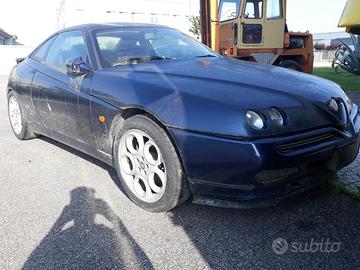 Alfa romeo gtv anno 2002 ricambi usati