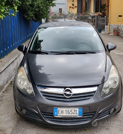 Automobile Opel Corsa