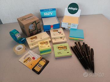 Post-It vari/Cubi Portafoglietti/Penne/Nastro Ades