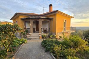 Villa a Montecchio