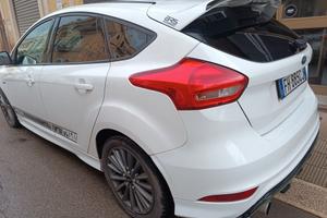 Ford Focus 1.5 TDCi 120 CV ST LINE PERSONALIZZATA