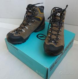 Scarponi Scarpa tg 44,5 nuovi trekking alpinismo m