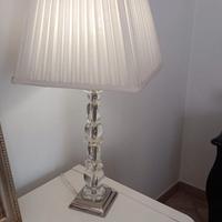 Lampada da tavolo in vetro e metallo