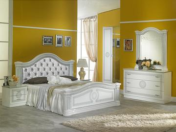 UN GRANDE GRUPPO LETTO RAFFINATISSIMO!