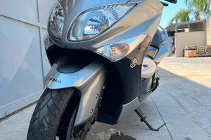 T-MAX 500 ABS