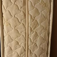 Materasso singolo (2 disponibili)