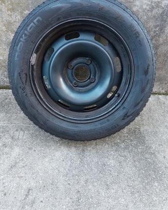 Gomme e cerchi Peugeot 185 65 15 Nokian WR D4