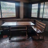 Tavolo in legno massello allungabile con panca ad 