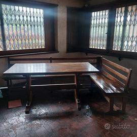 Tavolo in legno massello allungabile con panca ad 