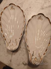 Piatti a forma di conchiglia in ceramica