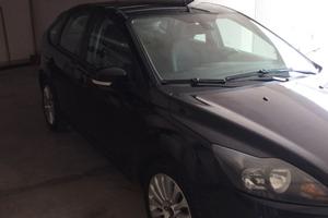 Autovettura Ford Focus 1600 TD Titanium