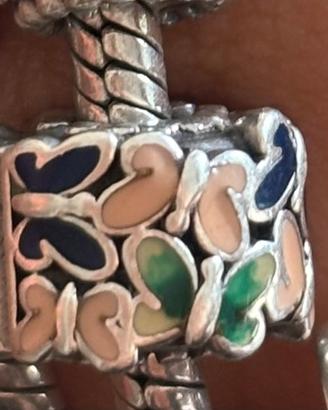 Charm pandora