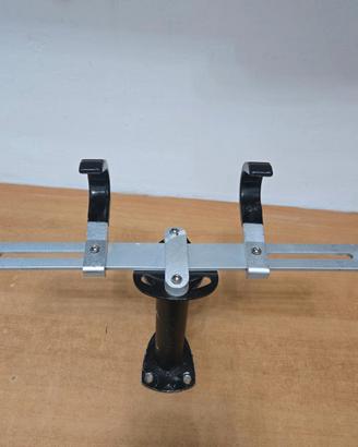 porta bici a parete in alluminio