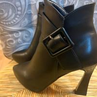 Scarpe con tacco 40 nuove