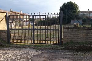 Terreno uso parcheggio/deposito