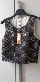 top pizzo Moschino con collana perle