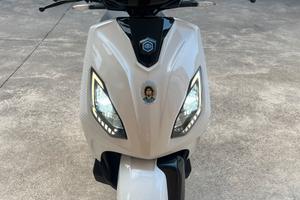 Piaggio one active comparabile 125cc