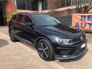 Volkswagen Tiguan 1.6 TDI SCR Sport BlueMotion Tec