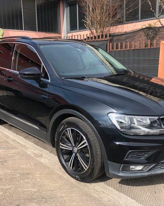 Volkswagen Tiguan 1.6 TDI SCR Sport BlueMotion Tec