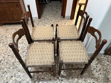 4 Sedie di Legno marroni rustiche