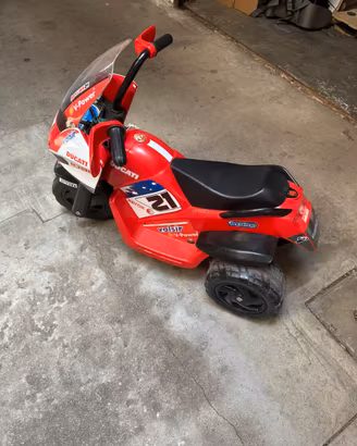 moto elettrica per bambini Peg Perego Ducati