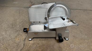 Affettatrice lama 220