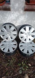 Cerchi in ferro e copricerchi Renault 15'
