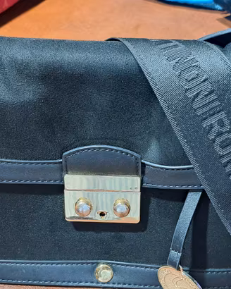 borsa nera gattinoni  con dettagli oro