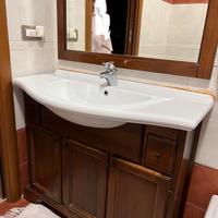 Mobile bagno con specchio