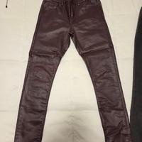 Pantalone simil pelle bordeaux