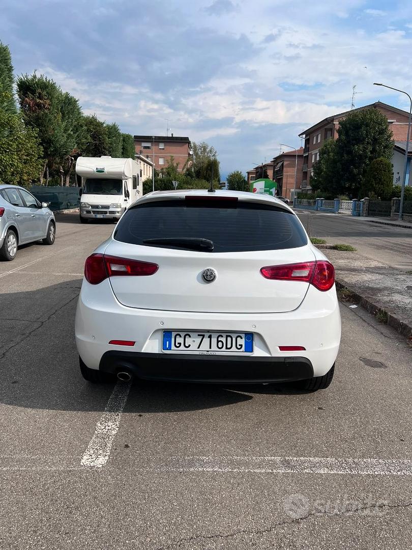 Alfa Romeo Giulietta 2018 photo 3