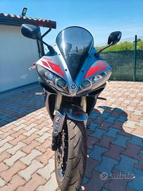 Yamaha R1 2006 