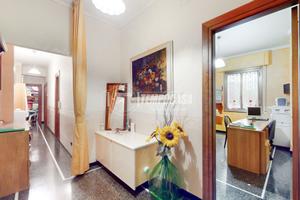 AMPIO TRILOCALE CON DOPPIO BALCONE!