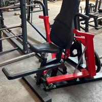 Chest press carico libero con pre caricamento