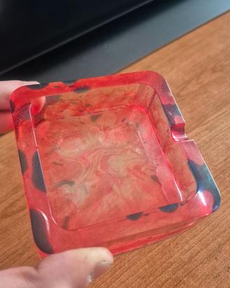 Posacenere in resina