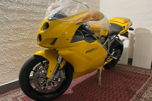 Ducati 749 testastretta