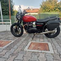 TRIUMPH  STREET TWIN  900  2020 KM 11800