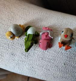 Kinder 4 sorpresine: 3 'Fluffy Dinos' + 1 pulcino