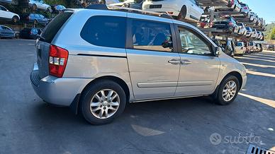 KIA CARNIVAL 2008 SOLO PER RICAMBI
