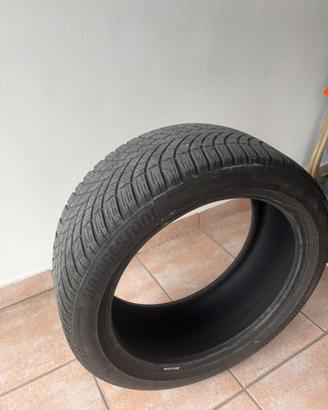 4 Gomme invernali Bridgestone