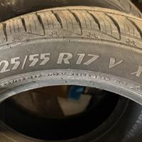 Gomme invernali complete di cerchi