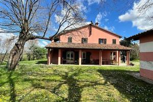 Immobile di 500 m² con più di 5 locali a Brisighel