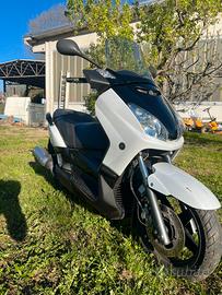 Scooter 125 yamaha x max