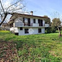 CASA INDIPENDENTE A SUPINO