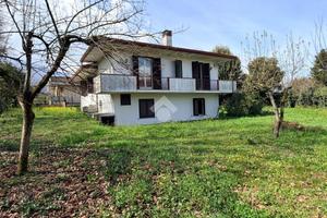 CASA INDIPENDENTE A SUPINO