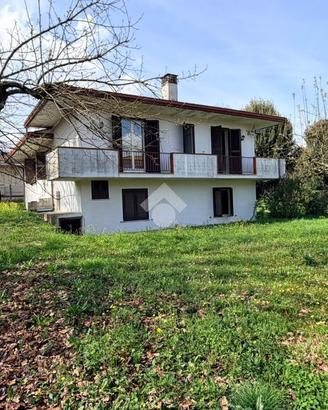 CASA INDIPENDENTE A SUPINO