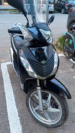 Sh honda 125  euro 700,00