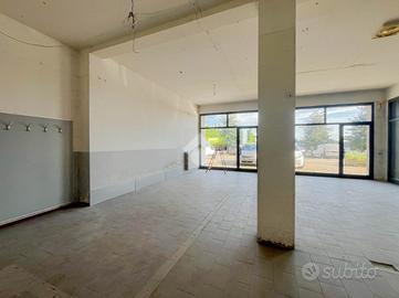 NEGOZIO A FIORANO MODENESE