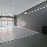 NEGOZIO A PALAZZOLO SULL'OGLIO