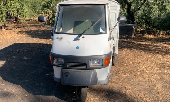 Piaggio ape 50 europa cassone chiuso